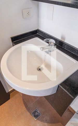 Studio para alugar com 27m², 1 quarto e 1 vaga Studio para alugar com 27m², 1 quarto e 1 vagaBanheiro