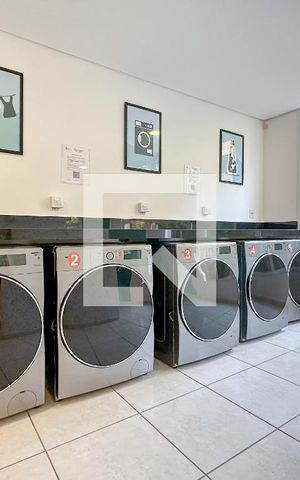 Apartamento para alugar com 71m², 2 quartos e 2 vagasÁrea comum - Lavanderia