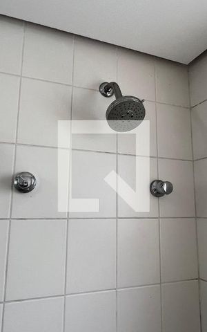 Apartamento à venda com 56m², 2 quartos e 2 vagas Apartamento à venda com 56m², 2 quartos e 2 vagasBanheiro