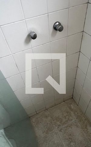Apartamento à venda com 56m², 2 quartos e 2 vagas Apartamento à venda com 56m², 2 quartos e 2 vagasBanheiro