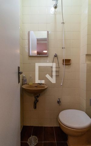 Apartamento à venda com 170m², 3 quartos e 1 vaga Apartamento à venda com 170m², 3 quartos e 1 vagaBanheiro de serviço