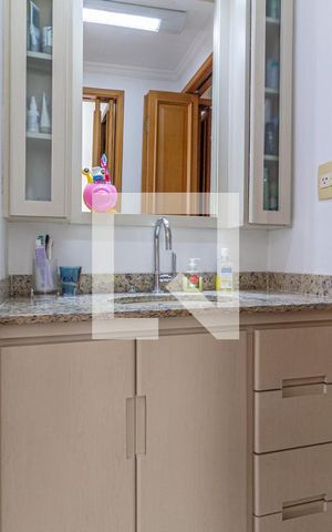 Apartamento à venda com 74m², 3 quartos e 1 vagaBanheiro da suíte