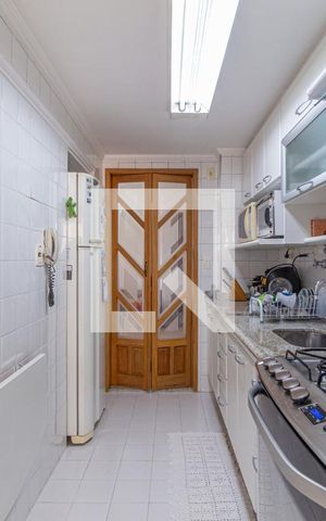 Apartamento à venda com 74m², 3 quartos e 1 vagaCozinha e área de serviço