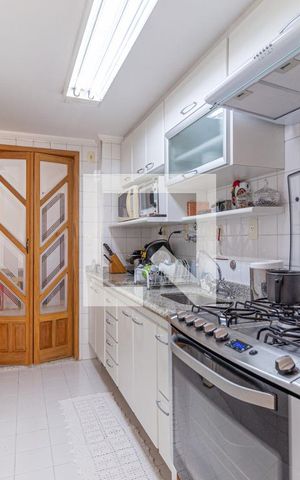 Apartamento à venda com 74m², 3 quartos e 1 vagaCozinha e área de serviço