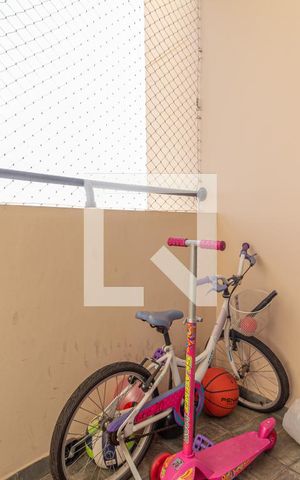 Apartamento à venda com 74m², 3 quartos e 1 vagaSacada