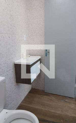 Casa para alugar com 65m², 2 quartos e sem vagaBanheiro da Suíte
