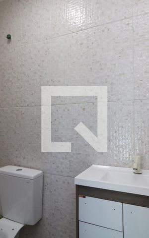 Casa para alugar com 65m², 2 quartos e sem vagaBanheiro da Suíte