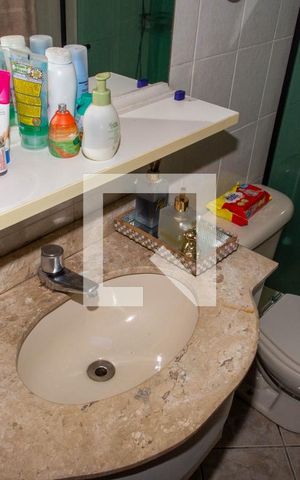 Apartamento à venda com 92m², 3 quartos e 2 vagas Apartamento à venda com 92m², 3 quartos e 2 vagasBanheiro Social