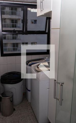 Apartamento à venda com 92m², 3 quartos e 2 vagas Apartamento à venda com 92m², 3 quartos e 2 vagasÁrea de Serviço