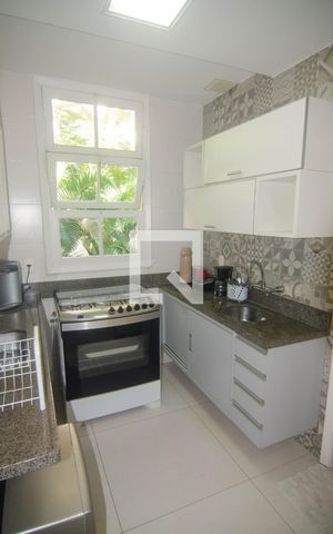 Apartamento à venda com 130m², 3 quartos e 1 vaga Apartamento à venda com 130m², 3 quartos e 1 vagaCozinha