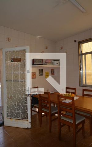 Casa à venda com 536m², 4 quartos e 2 vagasCozinha