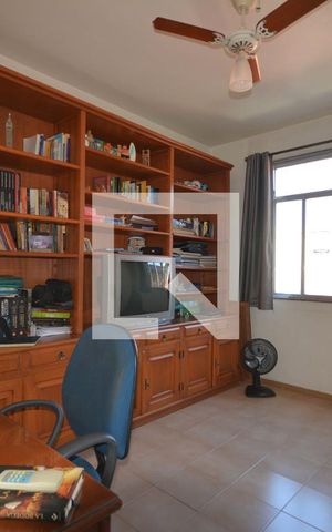 Casa à venda com 536m², 4 quartos e 2 vagasQuarto 2