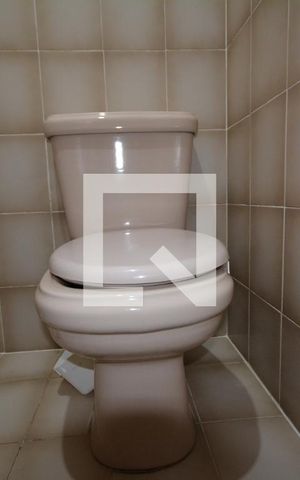 Casa à venda com 536m², 4 quartos e 2 vagasBanheiro de serviço