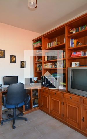 Casa à venda com 536m², 4 quartos e 2 vagasQuarto 2