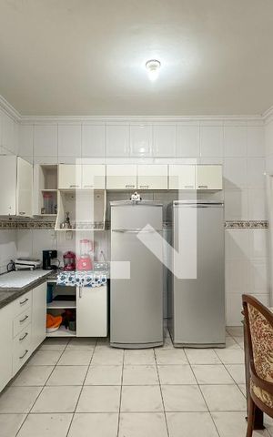 Casa para alugar com 300m², 7 quartos e 3 vagasCozinha
