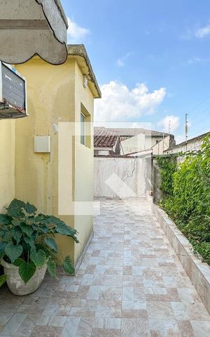 Casa para alugar com 300m², 7 quartos e 3 vagasCorredor