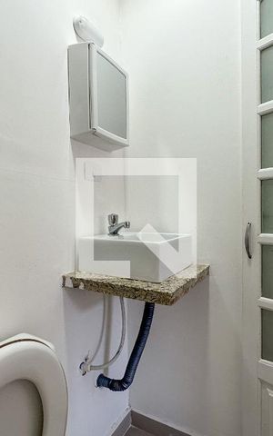 Casa para alugar com 300m², 7 quartos e 3 vagasBanheiro 4
