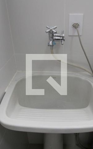 Apartamento para alugar com 70m², 3 quartos e 1 vagaÁrea de Serviço