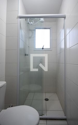 Apartamento à venda com 43m², 2 quartos e 1 vaga Apartamento à venda com 43m², 2 quartos e 1 vagaBanheiro