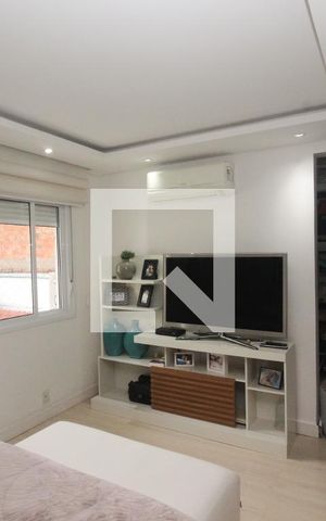 Casa à venda com 280m², 3 quartos e 2 vagas Casa à venda com 280m², 3 quartos e 2 vagasQuarto Suíte