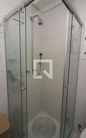 Casa à venda com 280m², 3 quartos e 2 vagas Casa à venda com 280m², 3 quartos e 2 vagasBanheiro 1