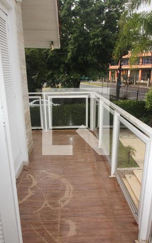 Casa à venda com 280m², 3 quartos e 2 vagas Casa à venda com 280m², 3 quartos e 2 vagasSacada da Sala 2