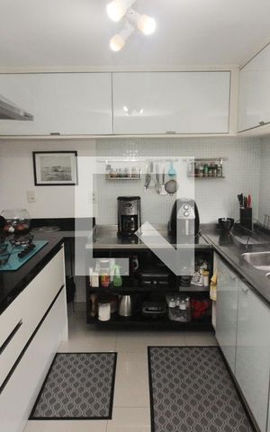 Casa à venda com 280m², 3 quartos e 2 vagas Casa à venda com 280m², 3 quartos e 2 vagasCozinha