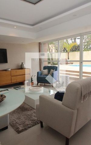 Casa à venda com 280m², 3 quartos e 2 vagas Casa à venda com 280m², 3 quartos e 2 vagasSala 1