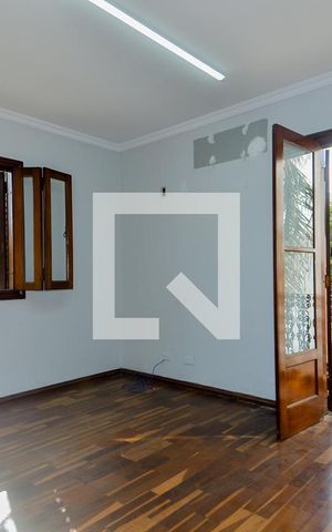 Casa para alugar com 300m², 4 quartos e 7 vagasQuarto 4 - Suíte