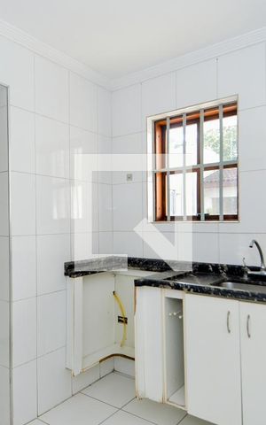 Casa para alugar com 300m², 4 quartos e 7 vagasCozinha