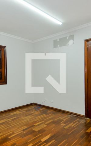 Casa para alugar com 300m², 4 quartos e 7 vagasQuarto 4 - Suíte