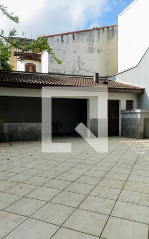 Casa para alugar com 300m², 4 quartos e 7 vagasQuintal 