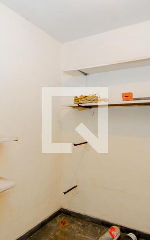 Casa para alugar com 300m², 4 quartos e 7 vagasQuarto de Serviço 1