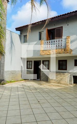 Casa para alugar com 300m², 4 quartos e 7 vagasQuintal 