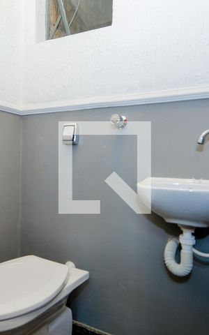 Casa para alugar com 300m², 4 quartos e 7 vagasLavabo 