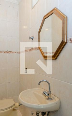 Casa para alugar com 300m², 4 quartos e 7 vagasLavabo 