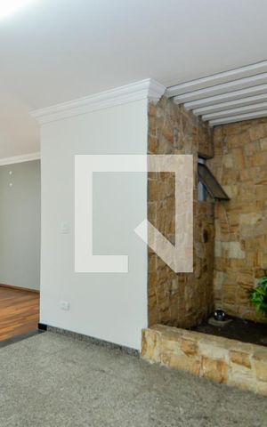 Casa para alugar com 300m², 4 quartos e 7 vagasSala