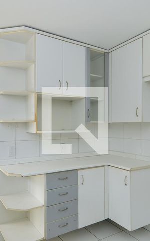 Casa para alugar com 300m², 4 quartos e 7 vagasCozinha