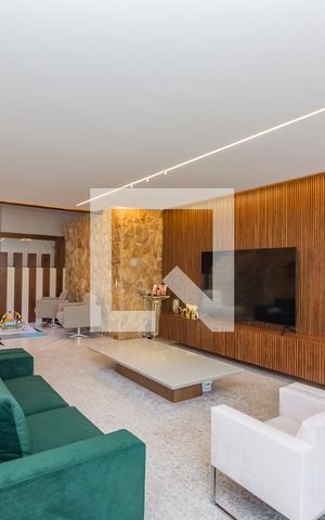 Casa à venda com 450m², 5 quartos e 3 vagasSala