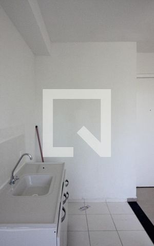 Apartamento à venda com 44m², 2 quartos e sem vagaCozinha e Área de Serviço