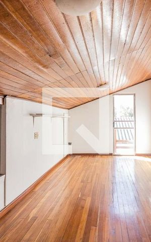Casa à venda com 228m², 4 quartos e 2 vagas Casa à venda com 228m², 4 quartos e 2 vagasDormitório 3