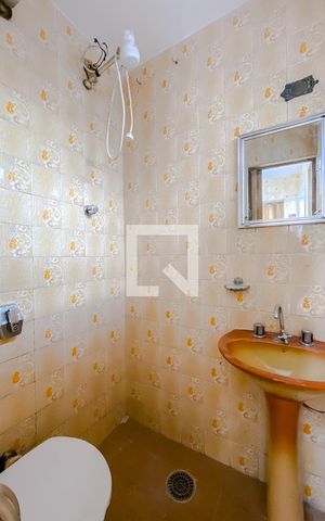 Casa à venda com 72m², 2 quartos e sem vagaBanheiro de serviço