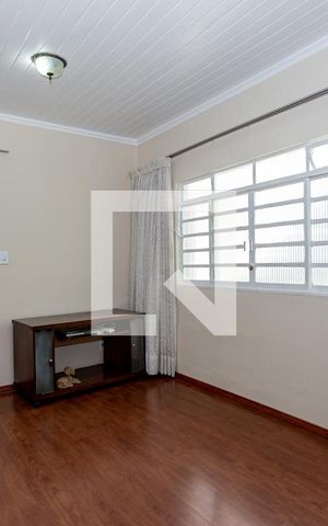 Casa para alugar com 60m², 2 quartos e 1 vaga Casa para alugar com 60m², 2 quartos e 1 vagaSala