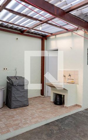Casa para alugar com 60m², 2 quartos e 1 vaga Casa para alugar com 60m², 2 quartos e 1 vagaArea de Serviços