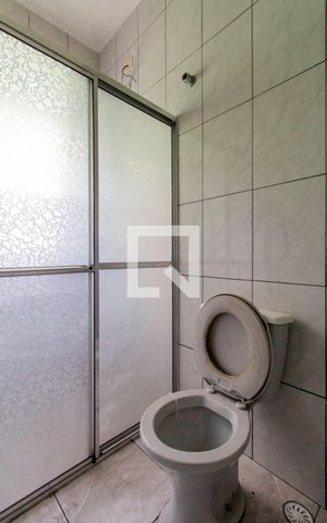 Casa à venda com 490m², 5 quartos e 3 vagas Casa à venda com 490m², 5 quartos e 3 vagasBanheiro Suíte 2
