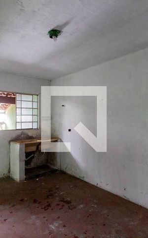 Casa à venda com 490m², 5 quartos e 3 vagas Casa à venda com 490m², 5 quartos e 3 vagasÁrea de Serviço