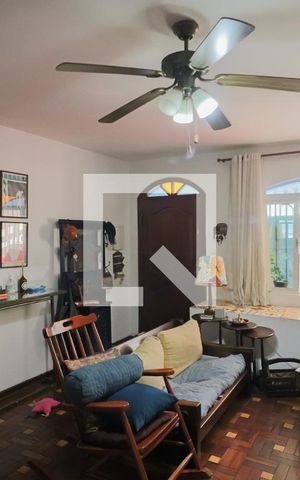 Casa para alugar com 159m², 3 quartos e 2 vagasSala