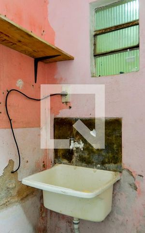 Casa para alugar com 50m², 1 quarto e sem vagaÁrea de Serviço