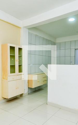 Casa para alugar com 50m², 1 quarto e sem vagaQuarto 