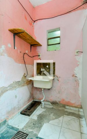 Casa para alugar com 50m², 1 quarto e sem vagaÁrea de Serviço